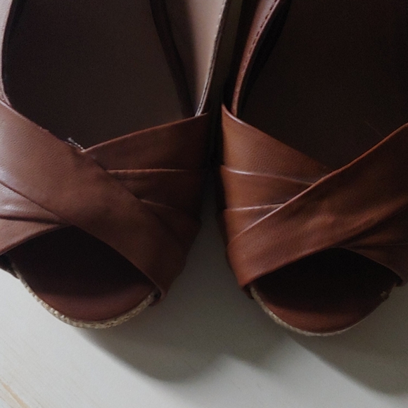 Spring Leather Wedges - Picture 4 of 4